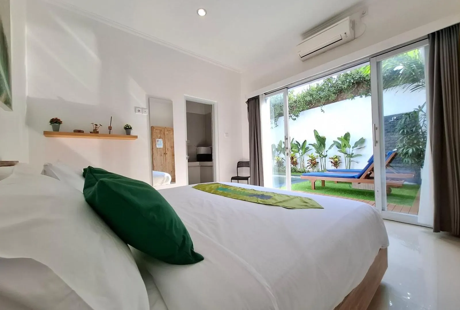 Villa A La Cool Seminyak 0*, Seminyak (Bali)